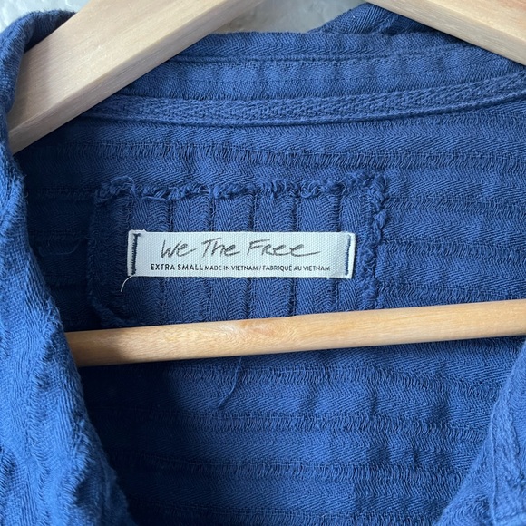 women’s Free People We The Free Ava Oversized Top in Shaded Lake Size XS. - Picture 2 of 5